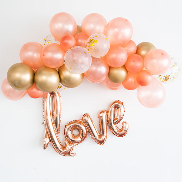 Wedding room decoration balloons