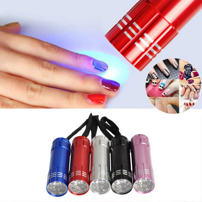 Phototherapy flashlight