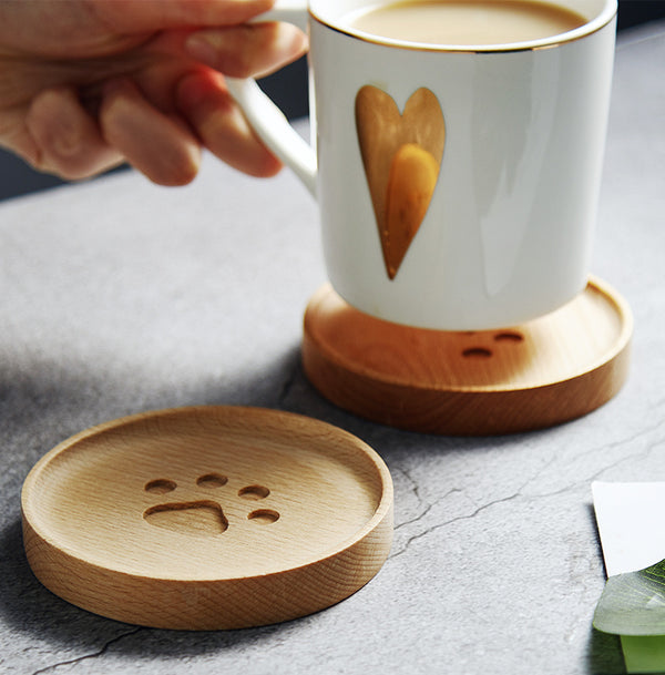 Cute and simple cat's claw wooden placemat