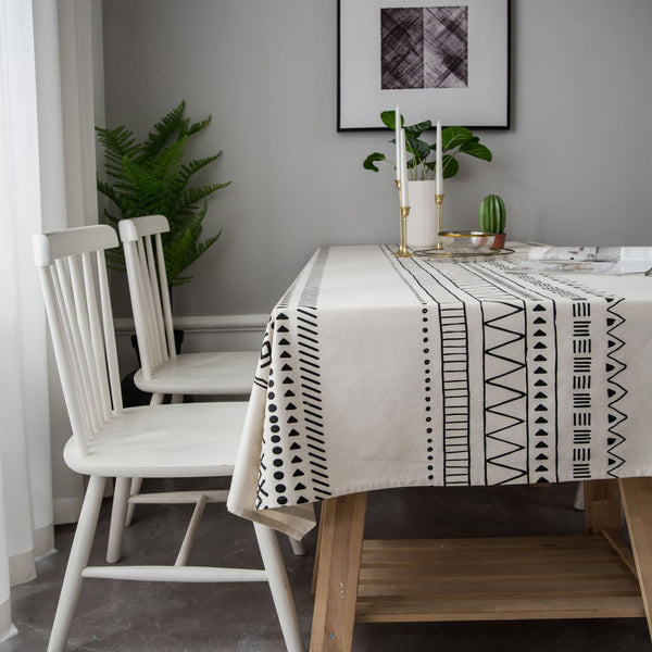 Black and white printed tablecloth